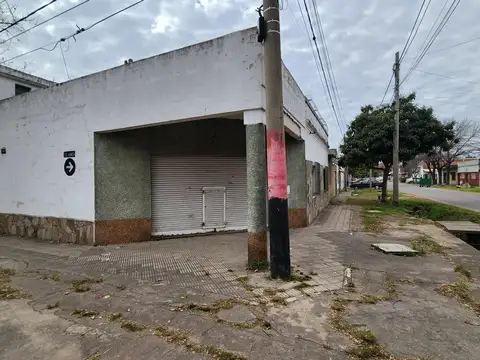 VENTA - Casa de 2 dormitorios -  Barrio Villa Urquiza, Rosario.