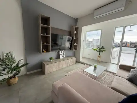 VENTA DEPARTAMENTO 3 AMBIENTES CON TERRAZA EN MICROCENTRO CON INCREIBLE RENTA