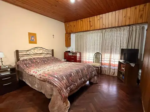 Venta Casa multifamiliar  - 2 unidades de 3 ambientes