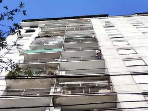 Avenida Juan de Garay e/ Salta y Santiago del Estero