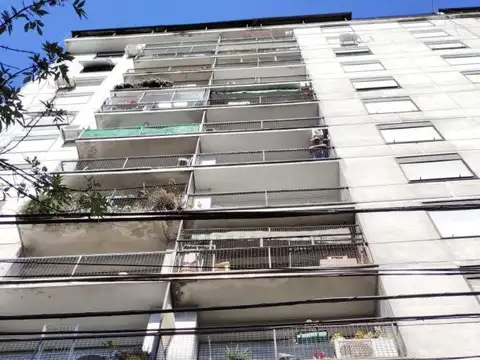 Avenida Juan de Garay e/ Salta y Santiago del Estero