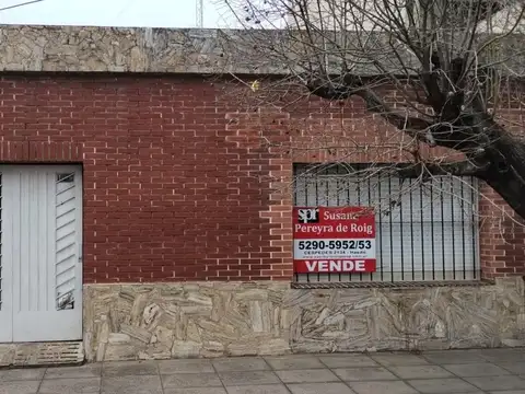 CASA  RECICLADA SOBRE LOTE DE 250 M2 EN HAEDO