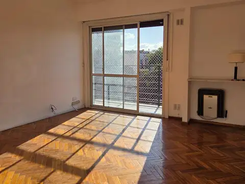 Departamento en Venta en Coghlan, USD 139.000