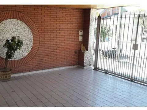 Casa en Venta en Remedios de Escalada, USD 115.000