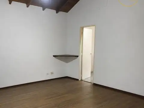 Casa en Alquiler en La Plata, $ 800.000