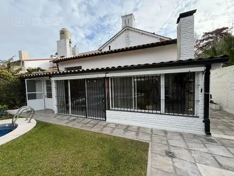 Casa en Venta con 1 cochera