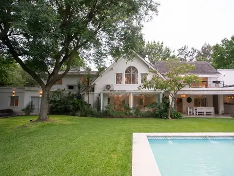 MAYLING PILAR CASA CON PILETA 4 DORMIT EN VENTA