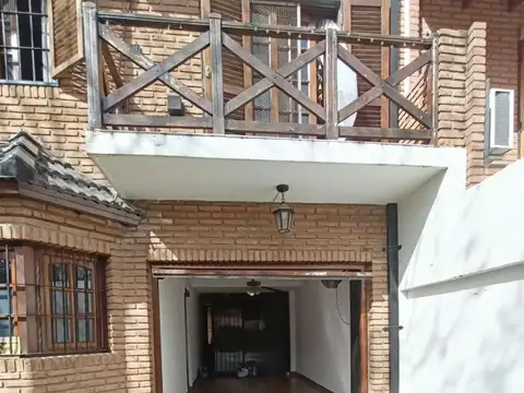 Casa en Venta en Castelar, USD 294.900