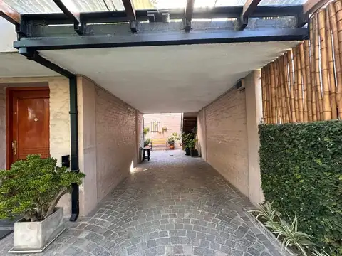 Venta dúplex 3 amb c/terraza, Malvinas Argentinas