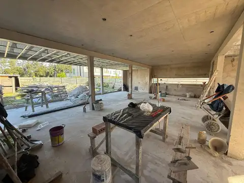 Casa 6 ambientes con 3 baños