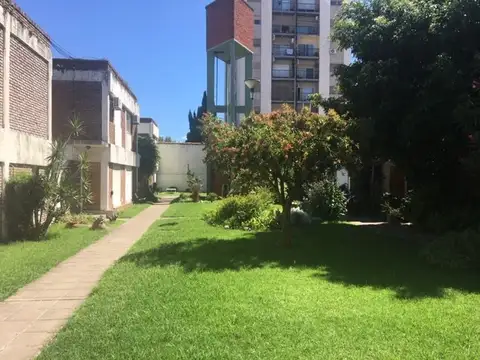 Carabelas 100, Piso 1