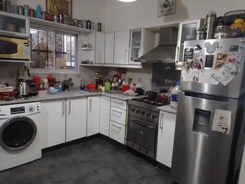 Casa 4 ambientes con 1 baño