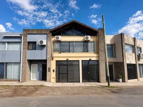 Local en Alquiler en Pilar Centro, $ 350.000