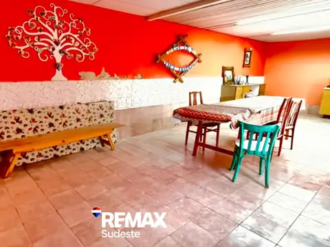 VENTA CASA+LOCAL INDEPENDIENTE + QUINCHO + GARAGE