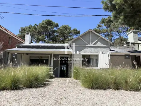Venta casa tres dormitorios Montoya Punta del Este
