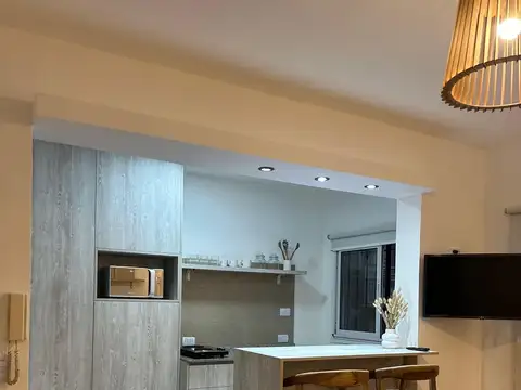 DEPARTAMENTO 2 AMBIENTES BALCON AMOBLADO SAN TELMO