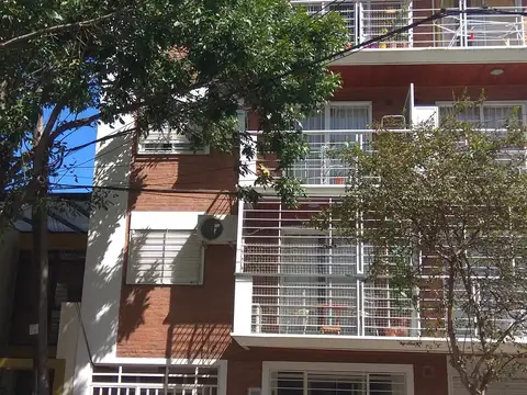 casa de pasillo en venta - Rosario.