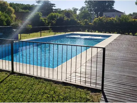 Casa en Alquiler de 4 dormitorios