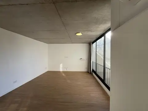Monoambiente con quincho y pileta