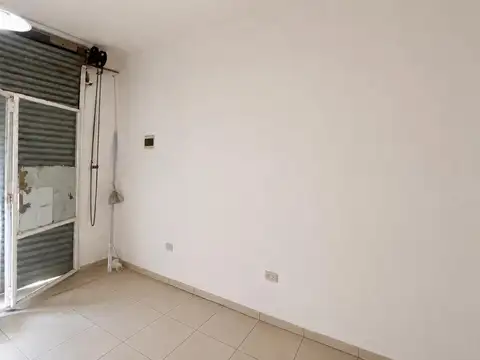 Local en Alquiler en Virrey del Pino, $ 300.000