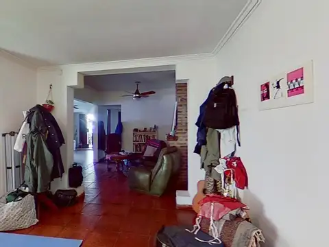 Casa 4 ambientes con 3 baños