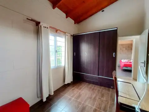 CASA EN VENTA OLMOS 4 DORMITORIOS PARQUE COCHERAS