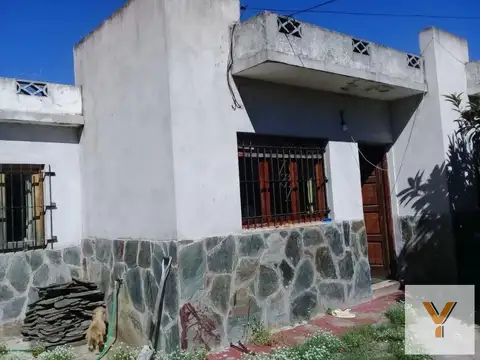Casa en venta - 5 dormitorios 3 baños - 300mts2 - San Clemente Del Tuyú