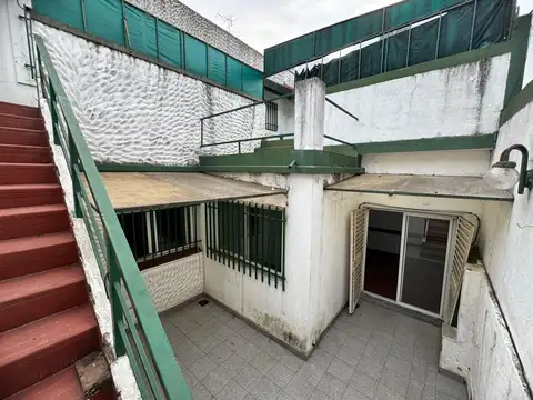 Venta PH 4 dormitorios patio + terraza - Liniers