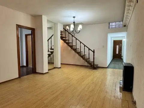 Venta PH 4 dormitorios patio + terraza - Liniers