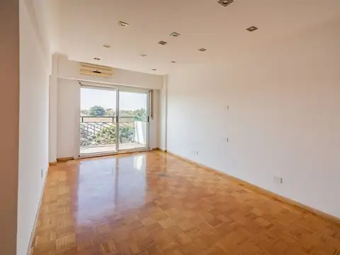 DEPARTAMENTO 3 AMBIENTES EN ALQUILER CON BALCON