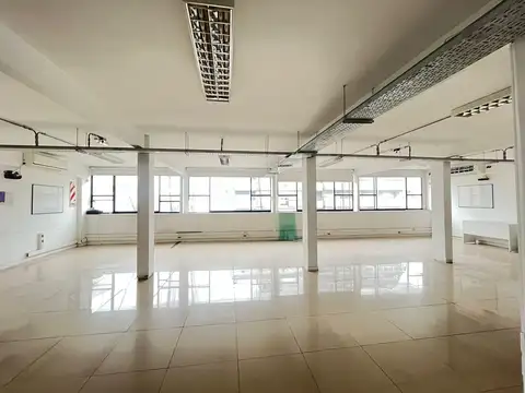 Oficina en Venta 40 años