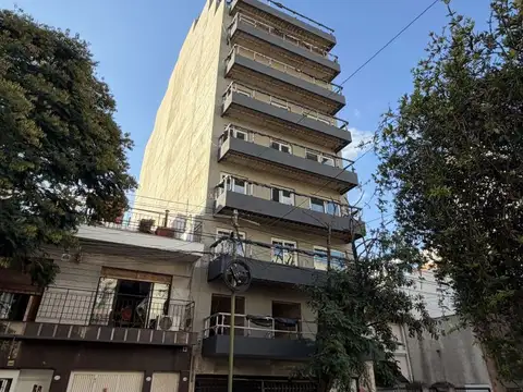 Edificio de 9 pisos | 3 y 4 amb | Parque Chacabuco