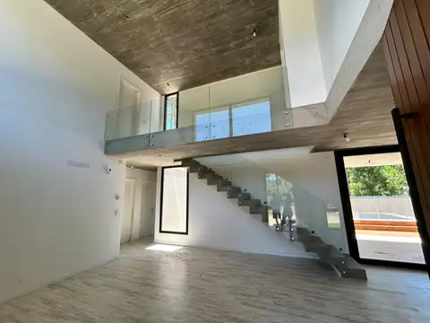 Casa en Venta en Pinamar, USD 480.000