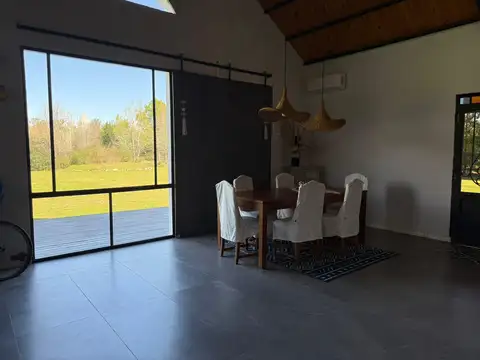 Casa 3 ambientes con 2 baños