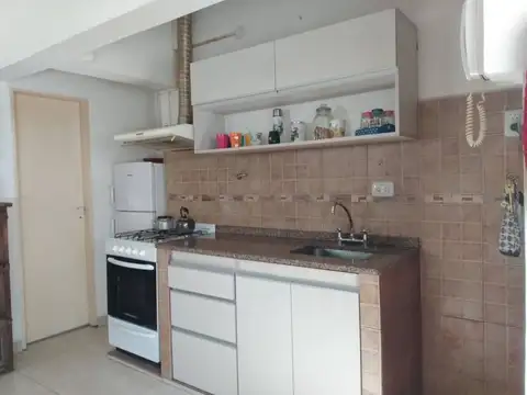 Depto Tipo Casa 4 ambientes con 1 baño