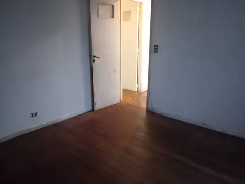 Depto Tipo Casa en Venta en Caballito, USD 109.000