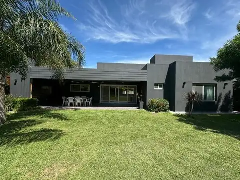 Casa en Venta en Manzanares Chico, USD 250.000