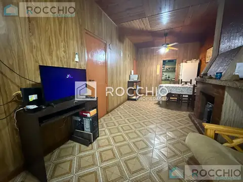 Depto Tipo Casa 4 ambientes con 2 baños