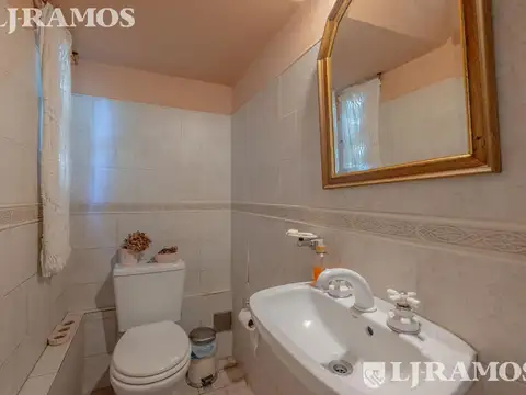 CASA CON DOBLE LOTE EN EL BARRIO CERRADO LA CHACRA, EN SAN FERNANDO
