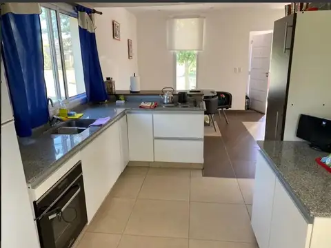 Casa en Alquiler de 3 dormitorios