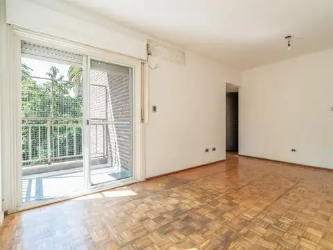 Departamento muy luminoso ,excelente ubicación, ideal para inversión