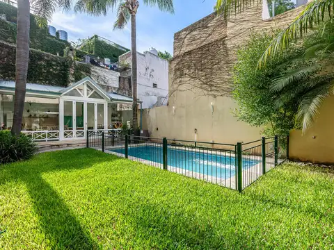 CASA - VENTA - 4 DORMITORIOS - ESCRITORIO - PLAYROOM - 2 COCHERAS - QUINCHO - COLEGIALES