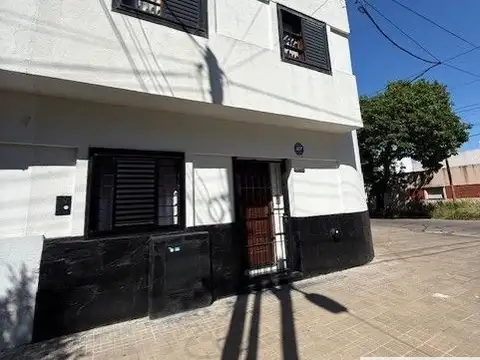 Depto Tipo Casa en Venta de 4 dormitorios