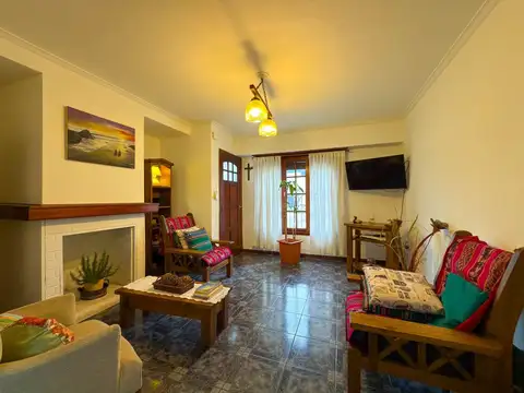 Casa en Venta con 1 cochera