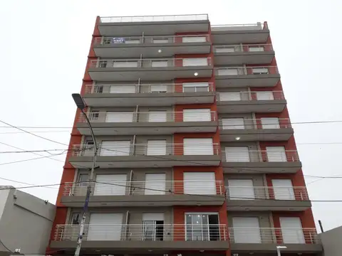 Hermoso y amplio monoambiente con cocina separada - Cochera cubierta opcional