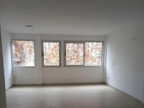 Oficina en Alquiler al Oeste