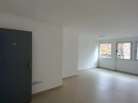 Oficina en Alquiler en Quilmes, $ 550.000