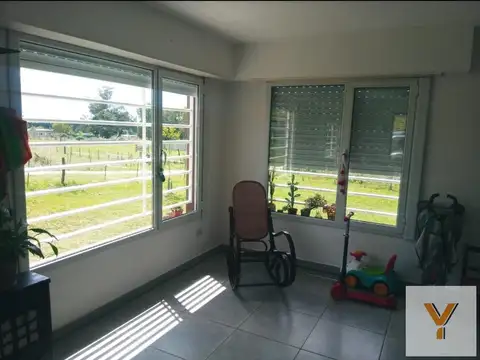 Casa 3 ambientes con 2 baños