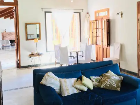 ALQUILO CASA AMOBLADA CAMPOS DEL VIRREY