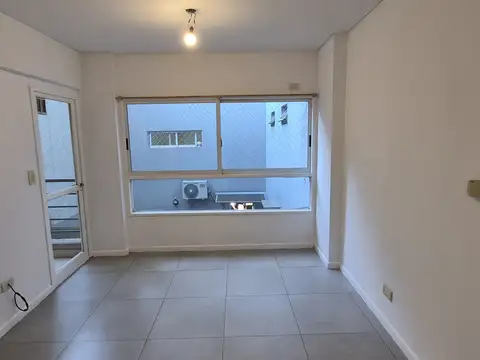 Av Alvarez Thomas 800, Piso 2